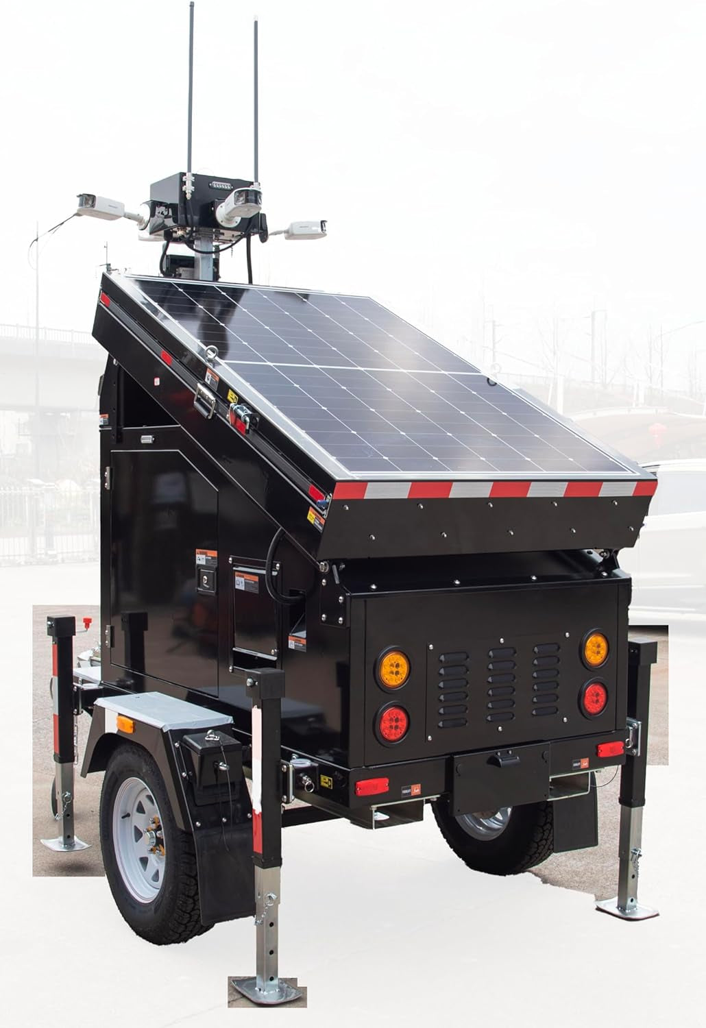 Mobile Solar Powered CCTV Tower with Hybrid System, 3X 435W Solar Panels, 6X150Ah GEL Batteries, Liquid-Propelled Trailer Mount